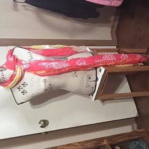 Claire's scarf in beautiful colors!